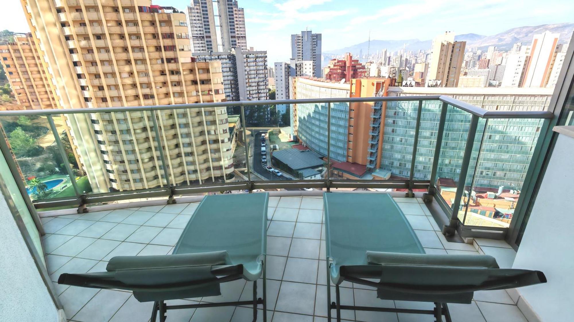 Skyline 5 Apartment With Private Balcony And Nice Views เบนิดอร์ม ภายนอก รูปภาพ