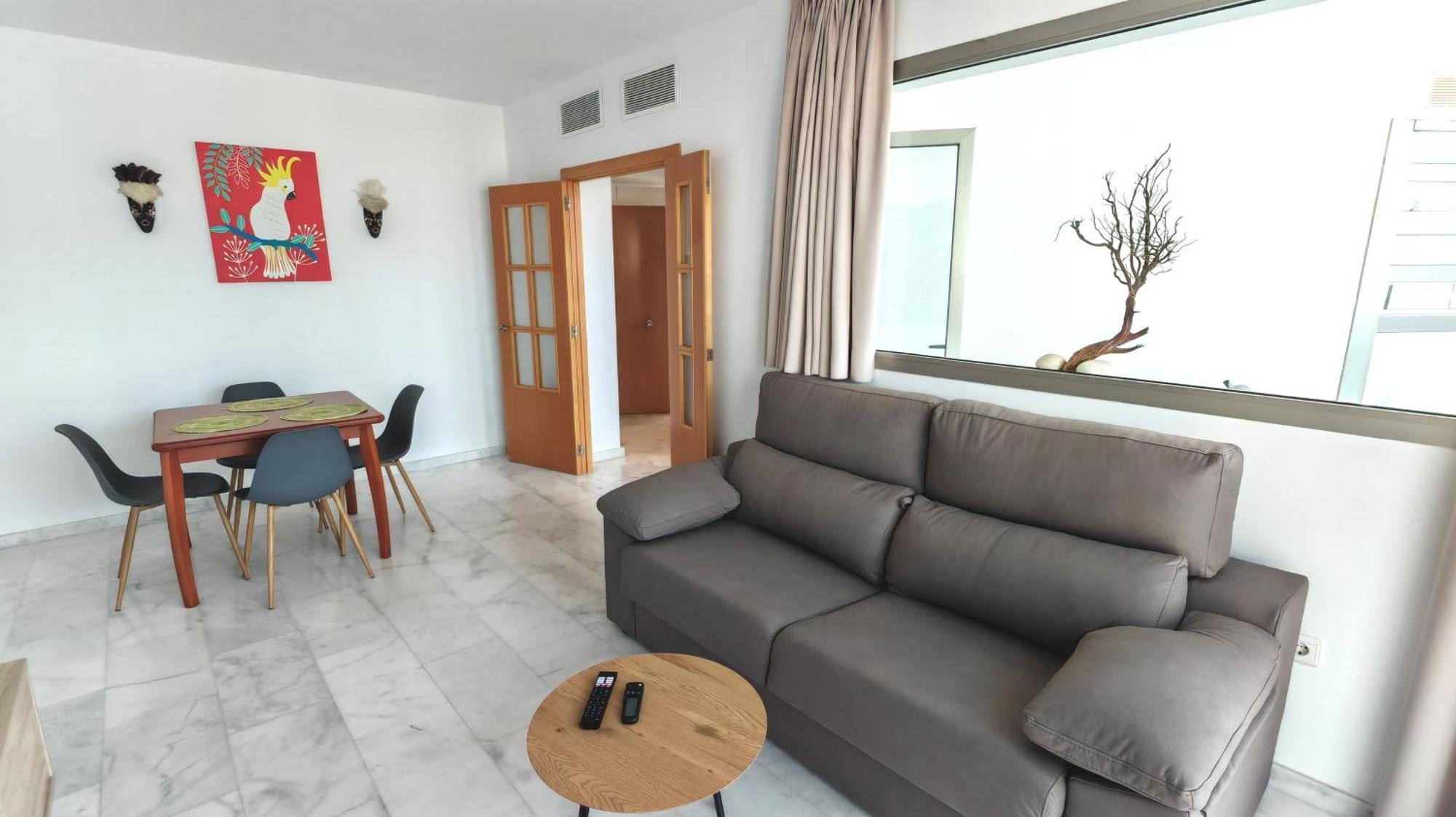 Skyline 5 Apartment With Private Balcony And Nice Views เบนิดอร์ม ภายนอก รูปภาพ
